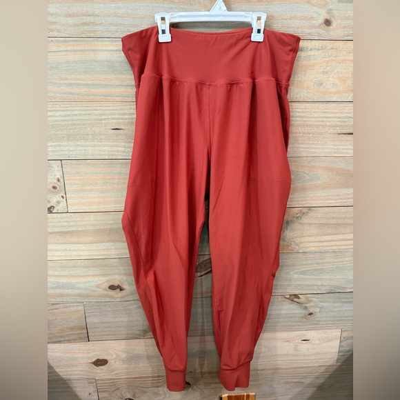 Old Navy Pants - Old Navy Powersoft Women's Rust Joggers